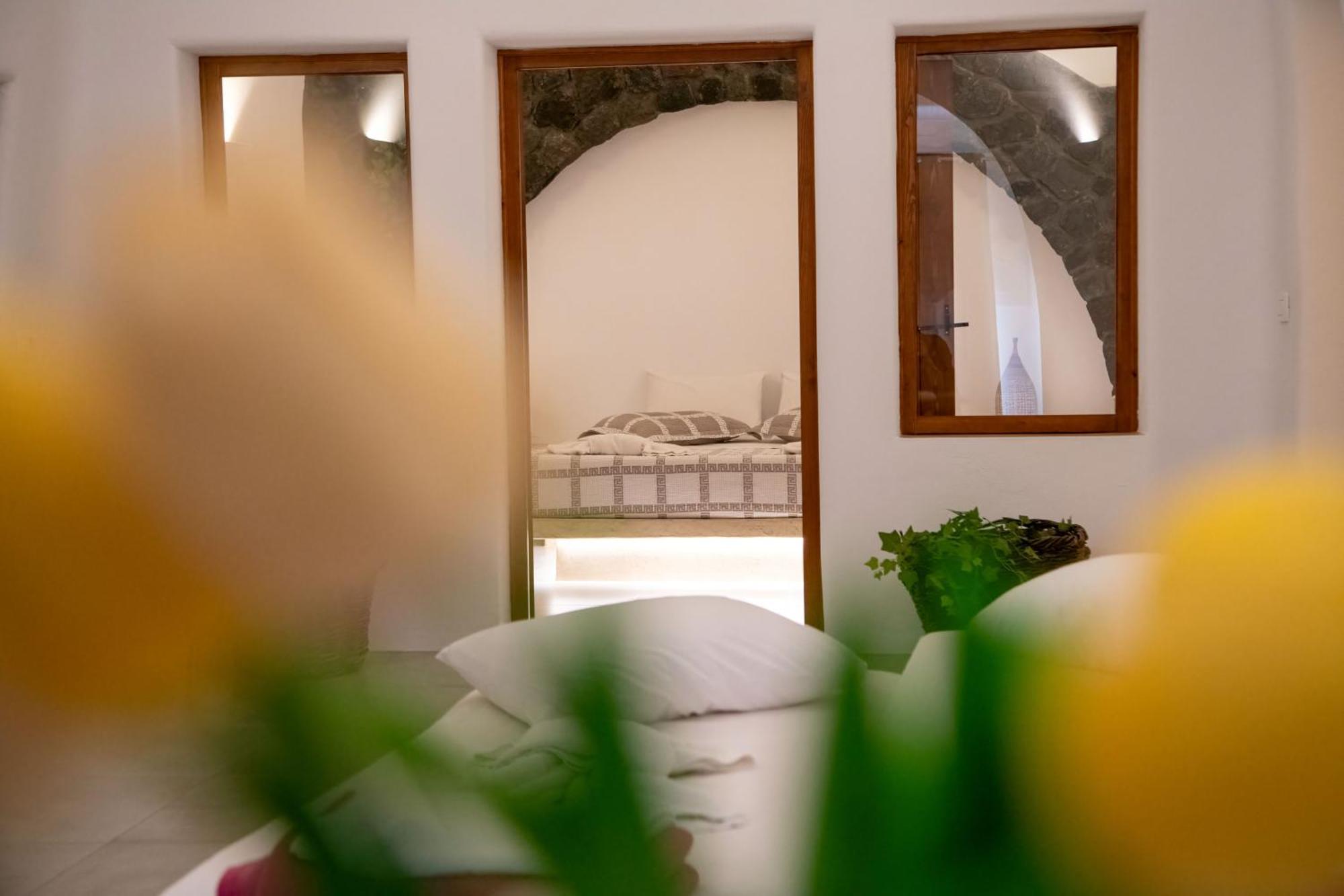 Luxe Efis Home Sea View 4 Villas & 4 Prive Jacuzzi Imerovigli (Santorini) Exterior foto