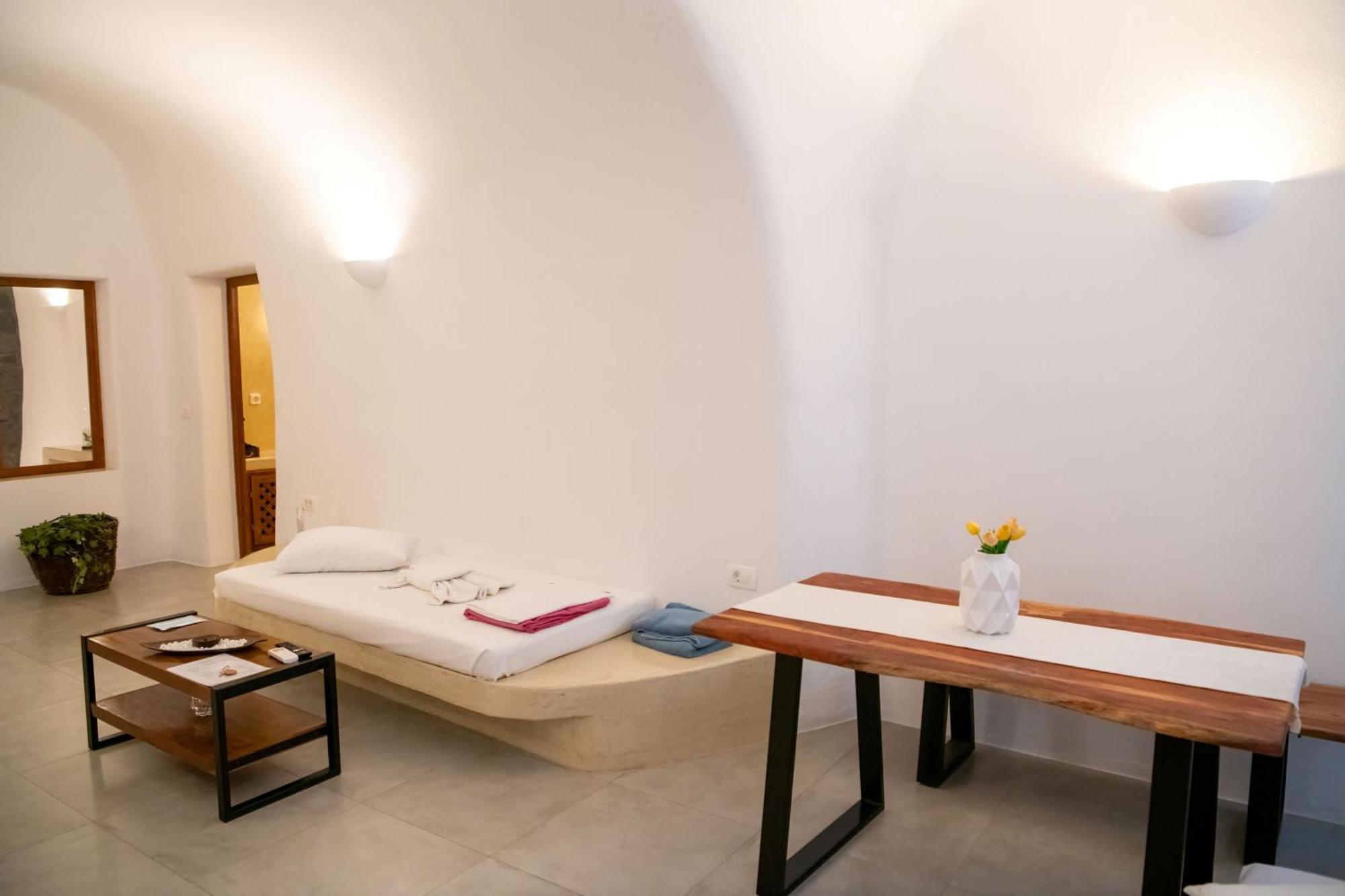Luxe Efis Home Sea View 4 Villas & 4 Prive Jacuzzi Imerovigli (Santorini) Exterior foto