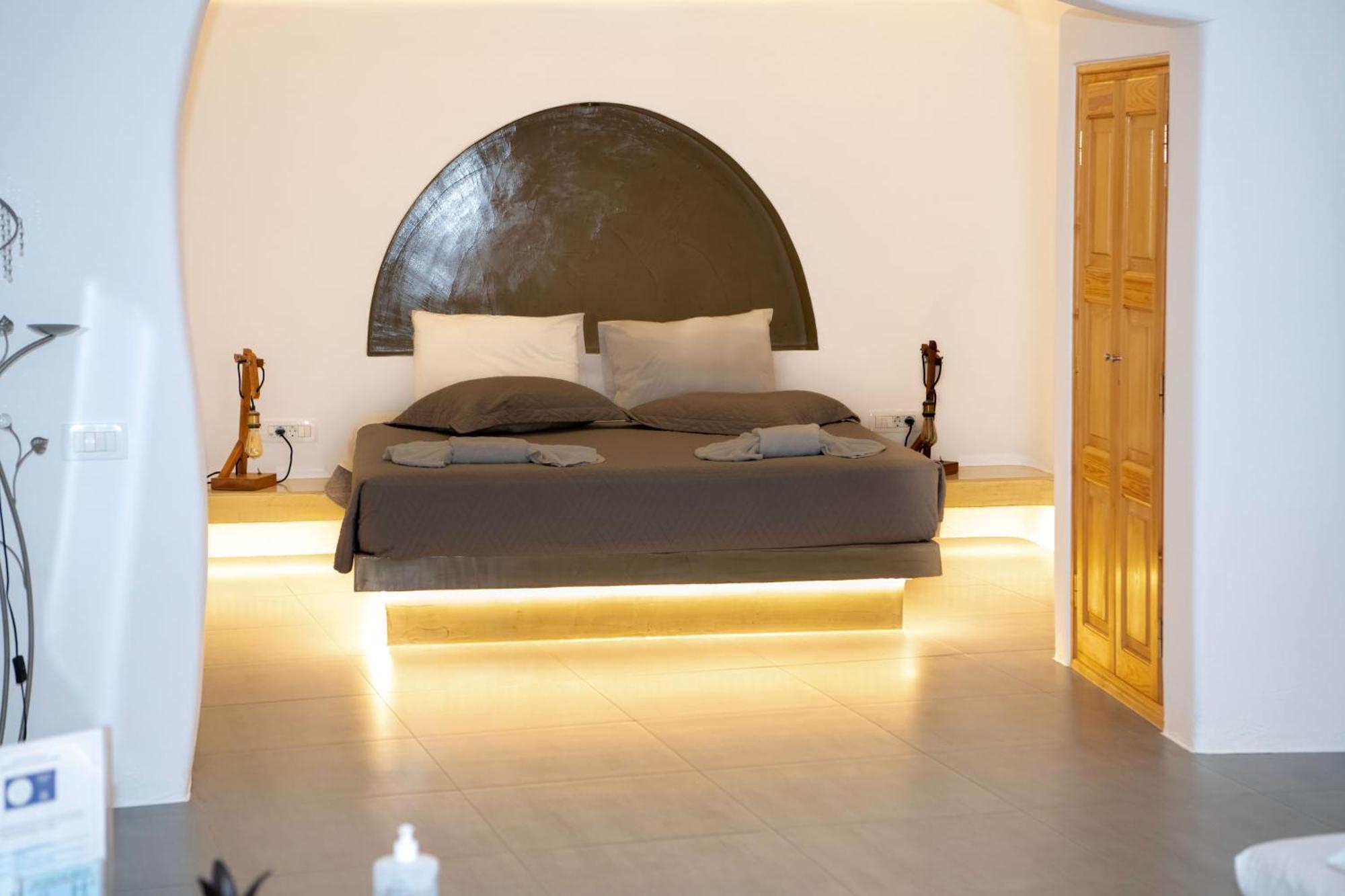 Luxe Efis Home Sea View 4 Villas & 4 Prive Jacuzzi Imerovigli (Santorini) Exterior foto