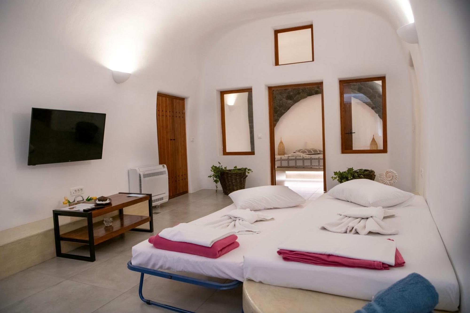 Luxe Efis Home Sea View 4 Villas & 4 Prive Jacuzzi Imerovigli (Santorini) Exterior foto